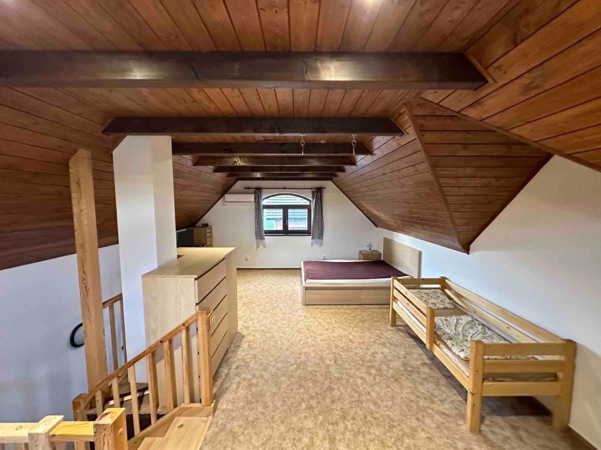 Penzion - Apartman Prestavlky Tršice Esterno foto